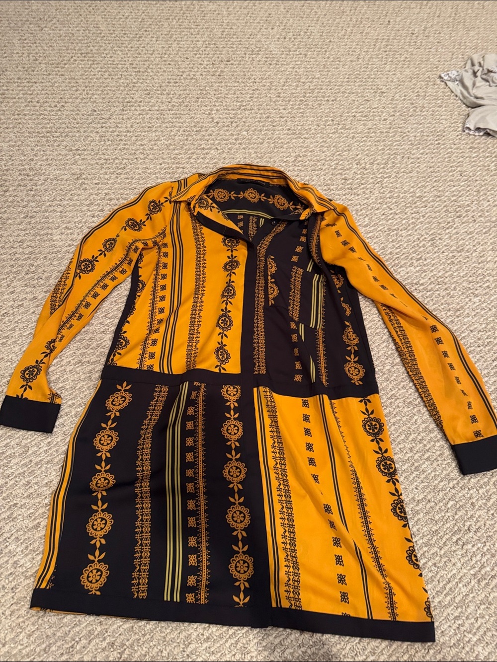 House of Harlow 1960 Mustard and Black Long Sleeve Shirt Dress